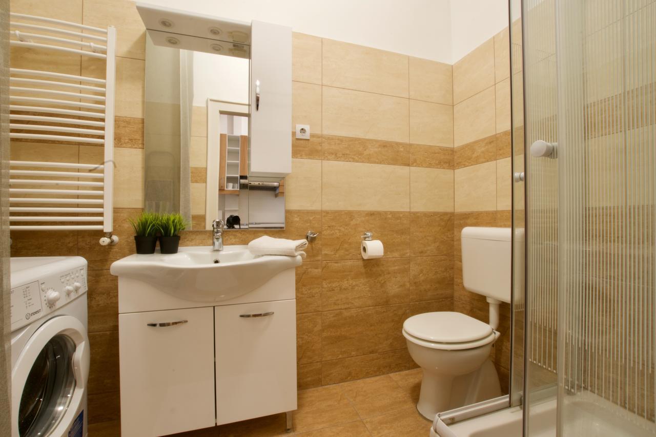 Standard Apartment By Hi5 - Asboth 15 Budapest Luaran gambar
